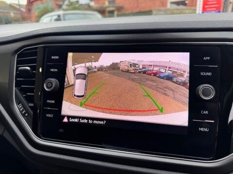 Volkswagen T-Roc SE TSI EVO 23