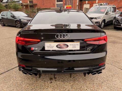 Audi A5 S5 TFSI QUATTRO 9