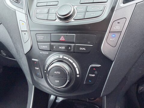 Hyundai SANTA FE PREMIUM CRDI 17