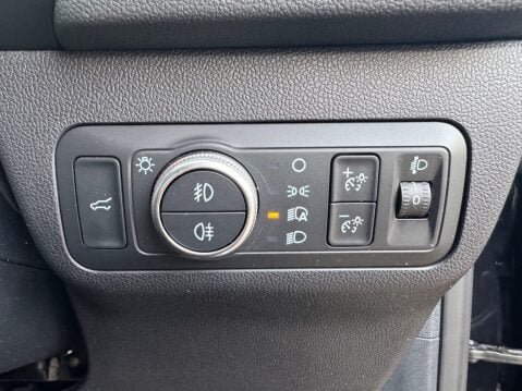 Ford Kuga ST-LINE EDITION ECOBLUE MHEV 16