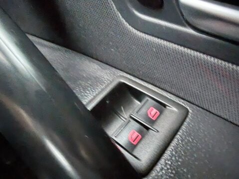 Volkswagen Scirocco GT TDI 16