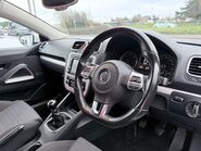 Volkswagen Scirocco GT TDI 9