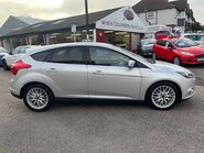 Ford Focus ZETEC 8