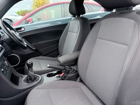Volkswagen Beetle 1.4 DESIGN TSI 11