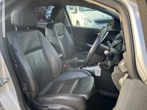 Vauxhall Astra 2.0 CDTI ELITE 3