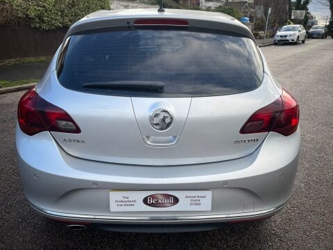 Vauxhall Astra 2.0 CDTI ELITE 5