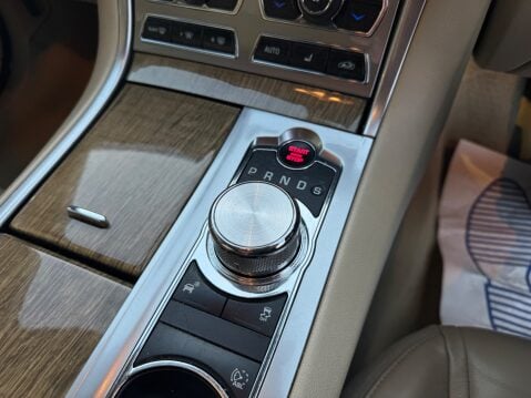 Jaguar XF D PREMIUM LUXURY SPORTBRAKE 14