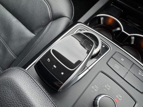 Mercedes-Benz GLE GLE 250 D 4MATIC AMG NIGHT EDITION 25