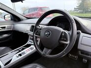 Jaguar XF D V6 R-SPORT BLACK 9