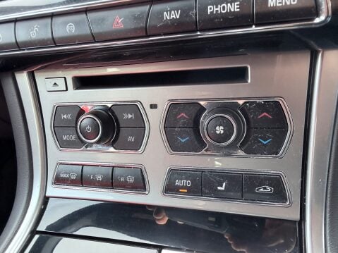 Jaguar XF D V6 R-SPORT BLACK 21