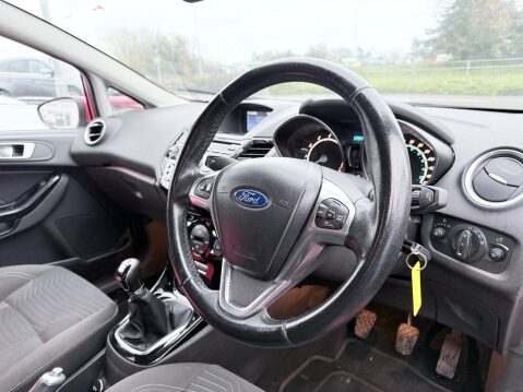 Ford Fiesta 1.0 TITANIUM ECOBOOST 10