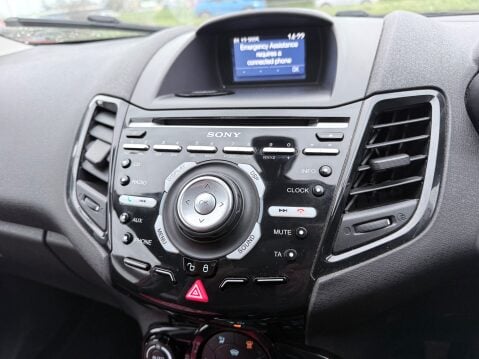 Ford Fiesta 1.0 TITANIUM ECOBOOST 15