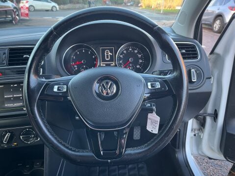 Volkswagen Polo 1.0 SE 11