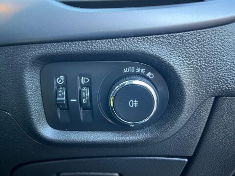 Vauxhall Astra 1.4 T SE 25