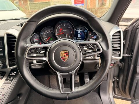Porsche Cayenne D V6 TIPTRONIC S 15