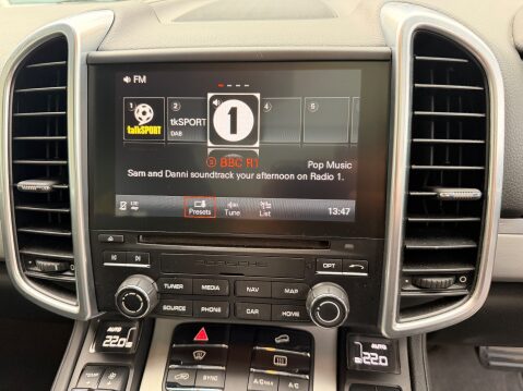 Porsche Cayenne D V6 TIPTRONIC S 18