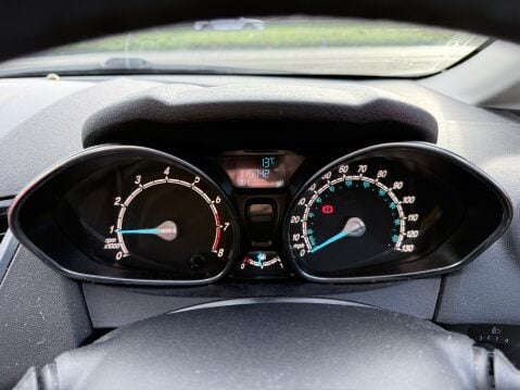 Ford Fiesta 1.0 ZETEC 16