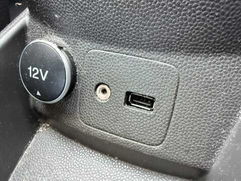 Ford Fiesta 1.0 ZETEC 12