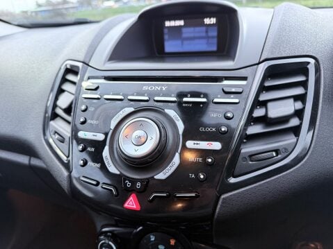 Ford Fiesta 1.0 TITANIUM 13