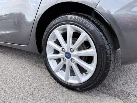Ford Fiesta 1.0 TITANIUM 8