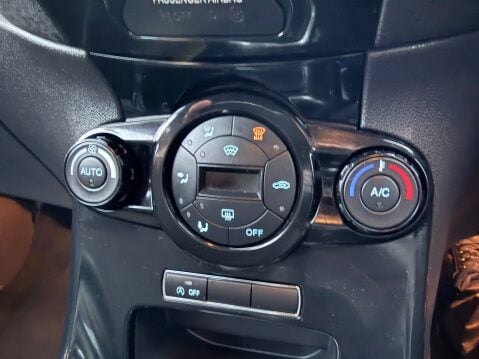 Ford Fiesta 1.0 TITANIUM 17