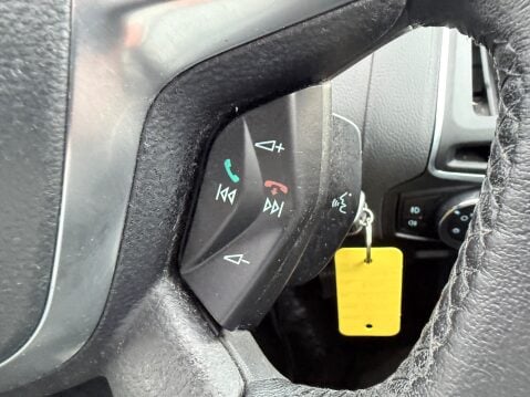 Ford Focus 1.0 ZETEC 19