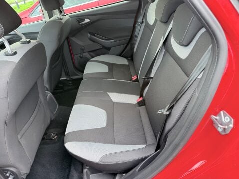 Ford Focus 1.0 ZETEC 12