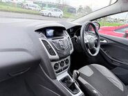 Ford Focus 1.0 ZETEC 9
