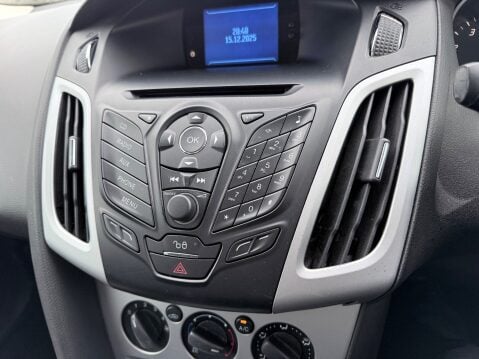 Ford Focus 1.0 ZETEC 15