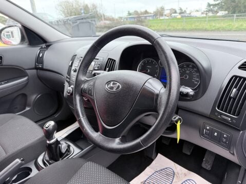 Hyundai i30 1.4 COMFORT 9