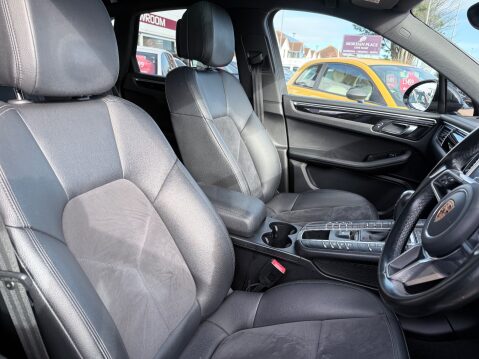 Porsche Macan D S PDK 13