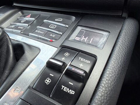 Porsche Macan D S PDK 28