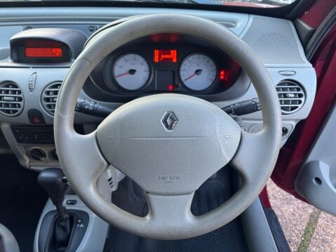 Renault Kangoo EXPRESSION 16V 13