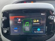 Toyota Aygo 1.0 VVT-I X-CLUSIV 23