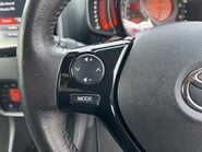 Toyota Aygo 1.0 VVT-I X-CLUSIV 13