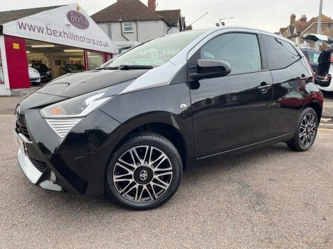 Toyota Aygo 1.0 VVT-I X-CLUSIV 1