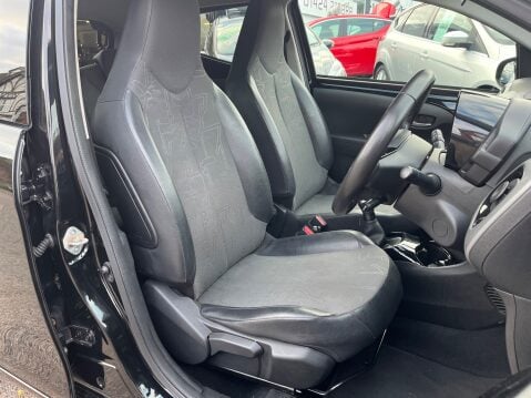 Toyota Aygo 1.0 VVT-I X-CLUSIV 3