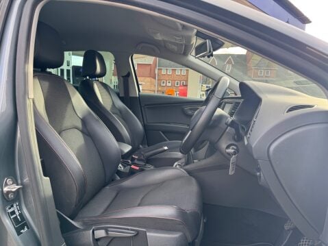 SEAT Leon TSI FR TECHNOLOGY 3