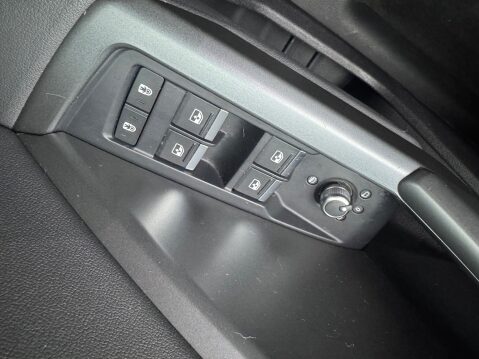 Audi Q3 TFSI QUATTRO S LINE 24