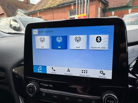 Ford Fiesta TITANIUM 21