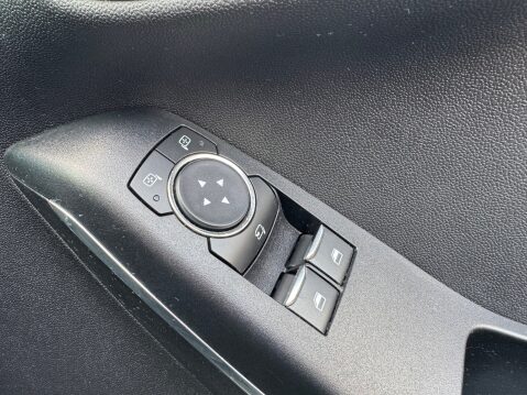 Ford Fiesta TITANIUM 17