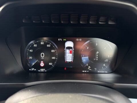 Volvo XC90 D5 POWERPULSE MOMENTUM AWD 25