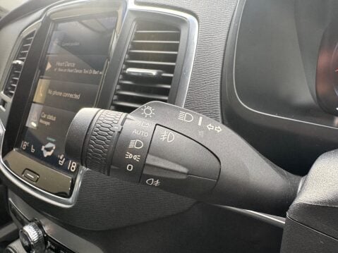 Volvo XC90 D5 POWERPULSE MOMENTUM AWD 17