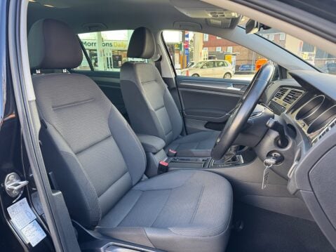 Volkswagen Golf MATCH EDITION TSI EVO DSG 3