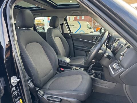 Mini Countryman COOPER S E ALL4 CLASSIC 3