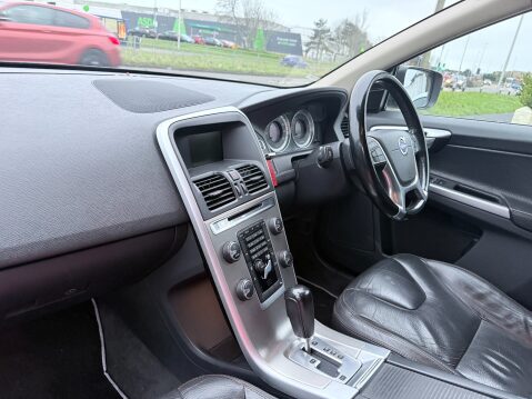 Volvo XC60 D3 SE LUX AUTOMATIC 9