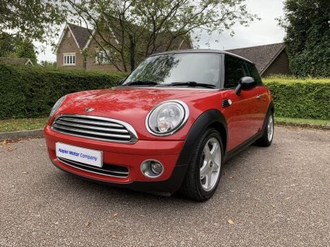 Mini Hatch 1.6 COOPER 1