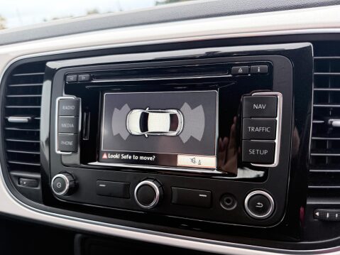 Volkswagen Beetle DESIGN TDI DSG 16