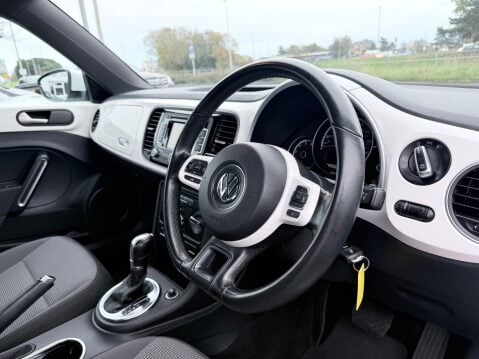 Volkswagen Beetle DESIGN TDI DSG 10