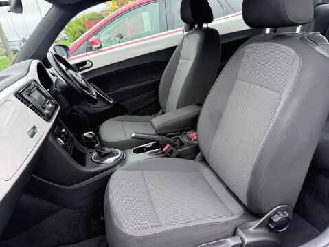 Volkswagen Beetle DESIGN TDI DSG 11